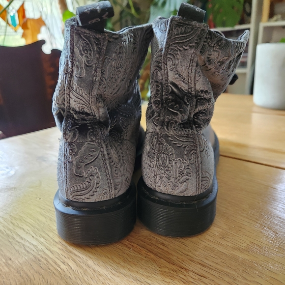 Dr Martens Brocade Grey Velvet Paisley Womens Boots Size 9 Combat Doc Martens - Picture 6 of 11